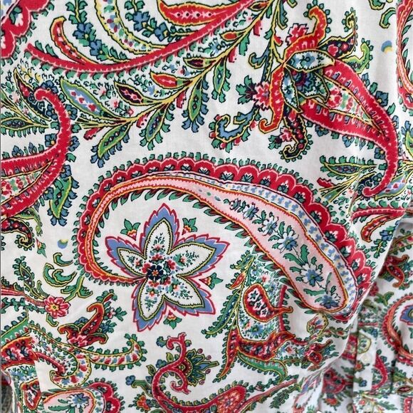 CHAPS No Iron paisley button front blouse, size L. - Picture 6 of 6